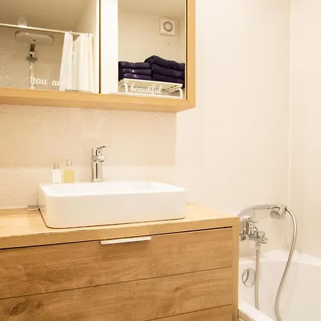 Sunny Ground Floor Escape, Cleaning Included * Οστένδη