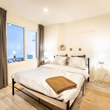 Sunny Ground Floor Escape, Cleaning Included * Ostende