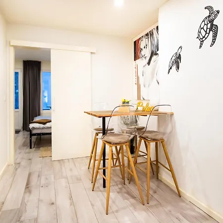 Sunny Ground Floor Escape, Cleaning Included Apartment Ostende