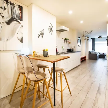 Sunny Ground Floor Escape, Cleaning Included Apartment